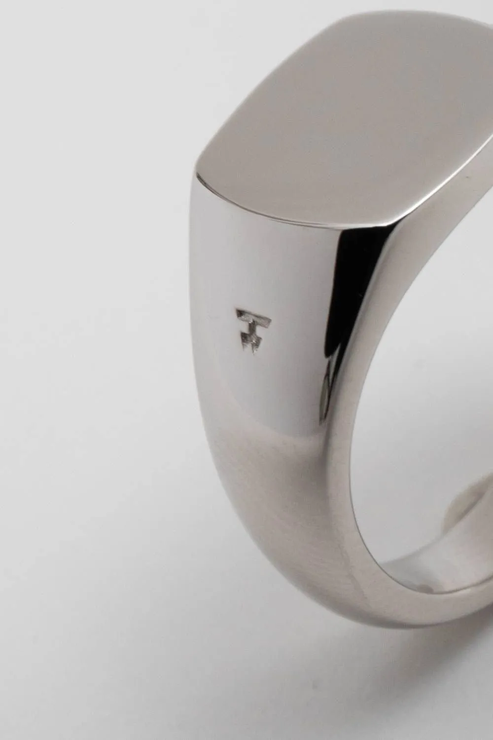 Signet Ring