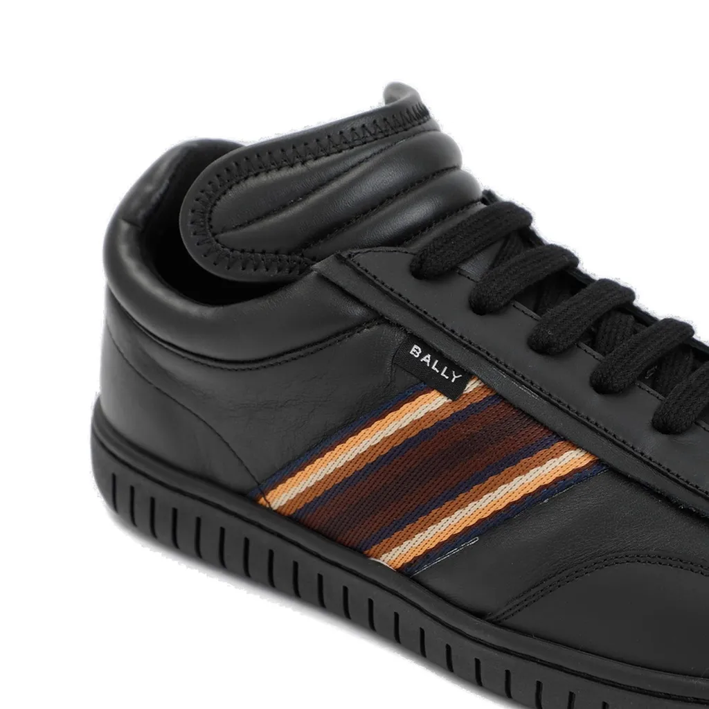 B-Court Sneakers