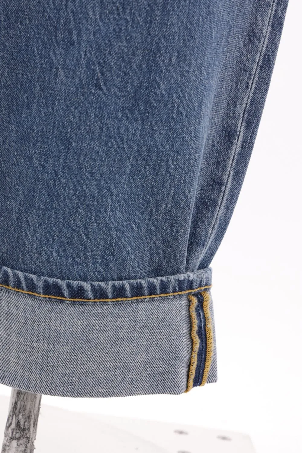 Cropped Barrel Leg Jeans