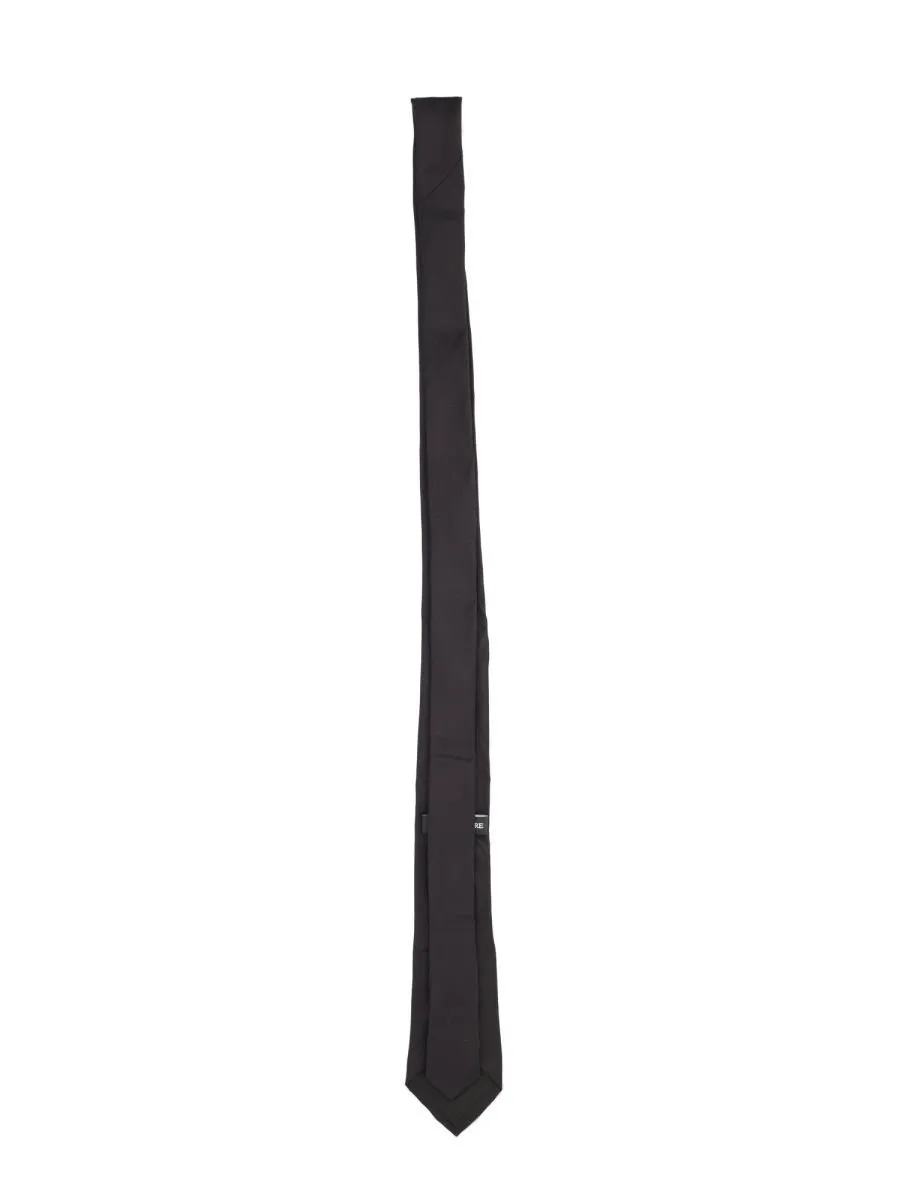 Tie