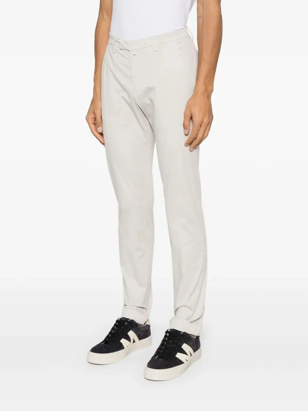 Chinos