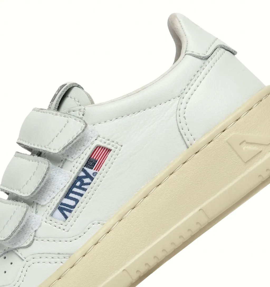 Low-Top Sneakers With Velcro Straps