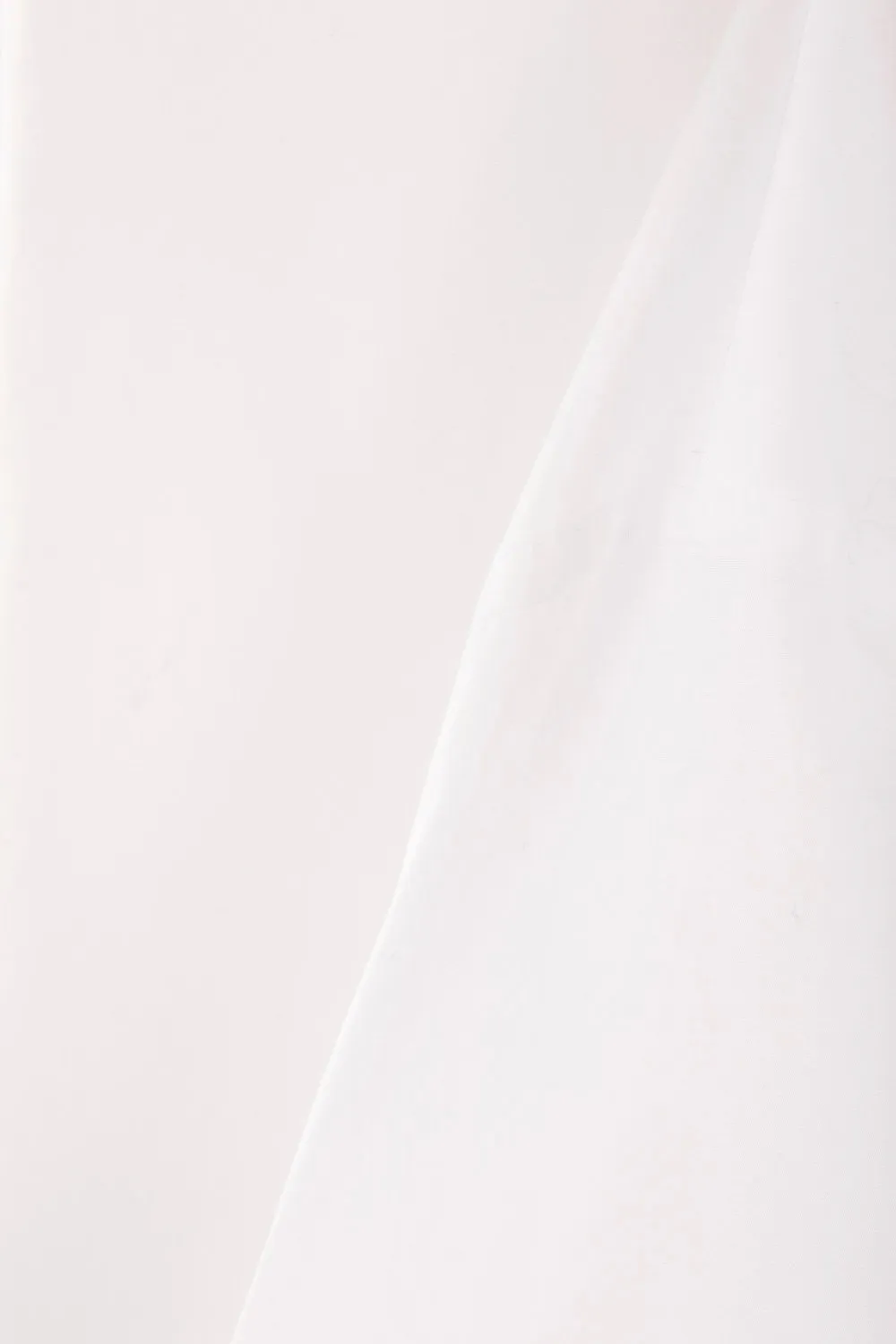 Sleeveless Shirt With Tie