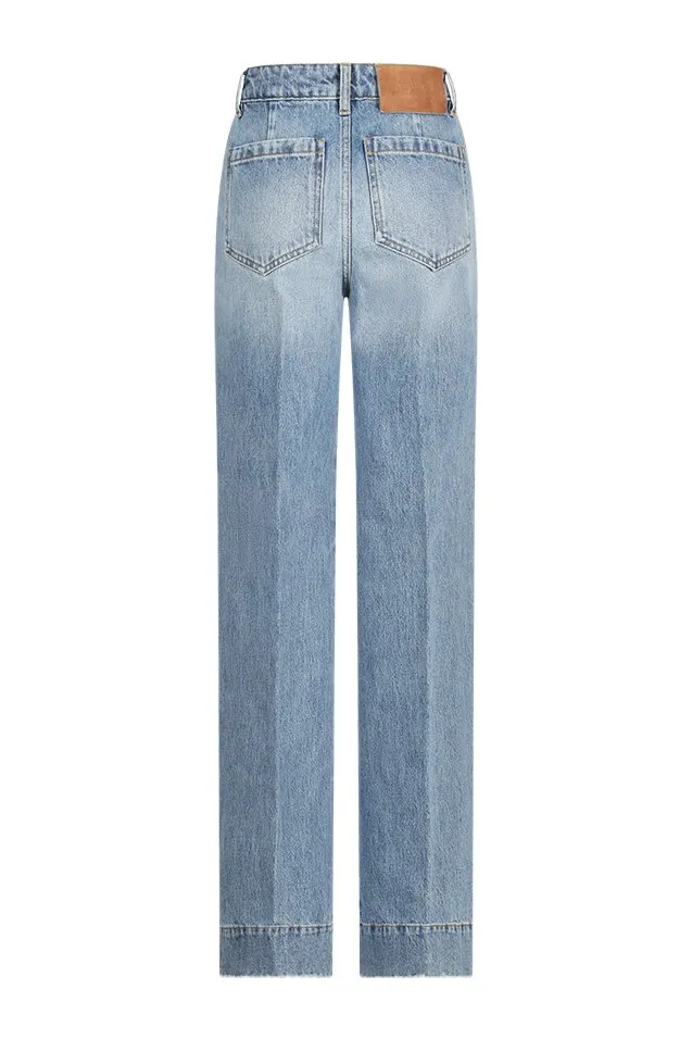 Wide-Leg Jeans