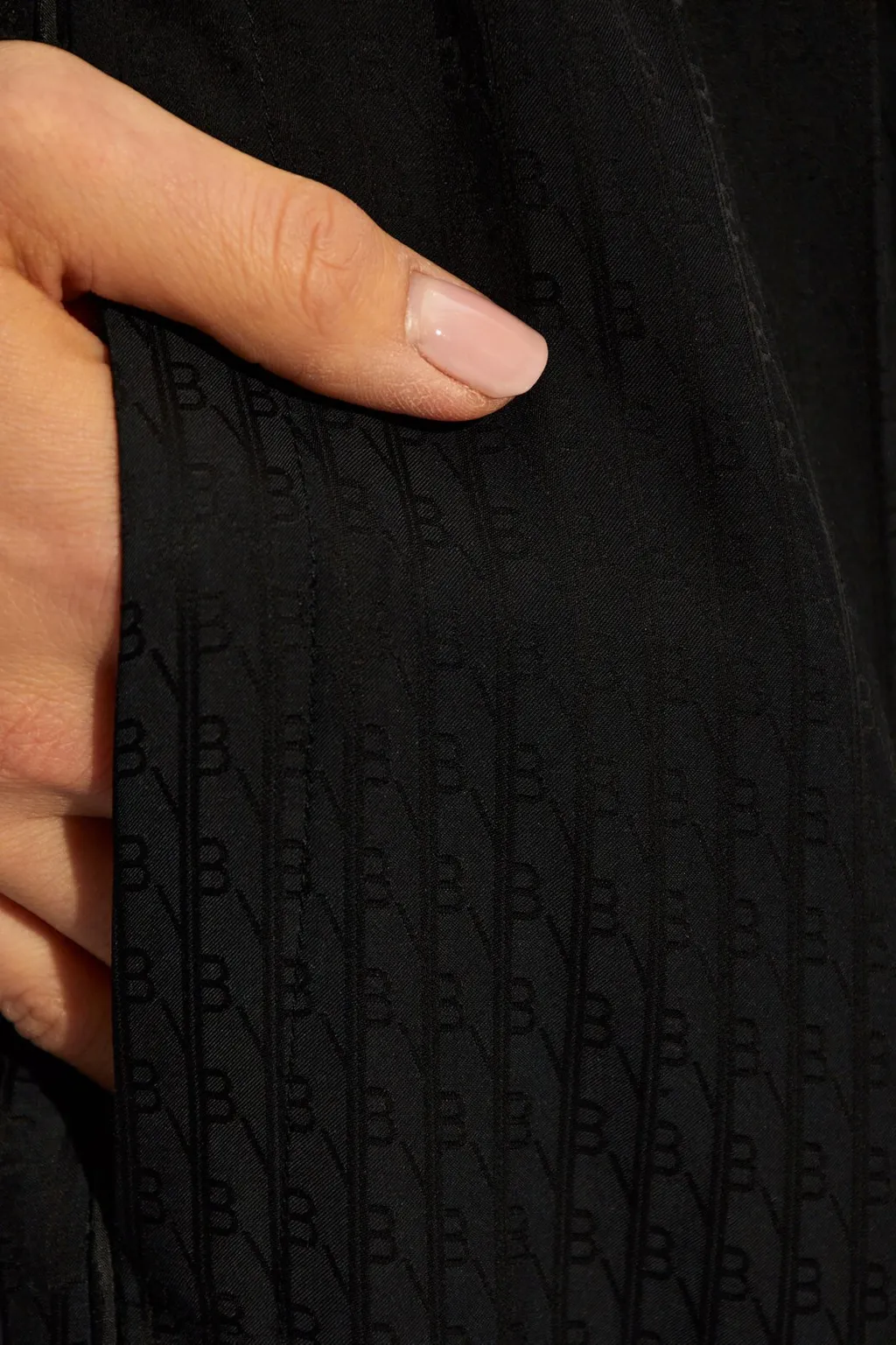 Wide-Leg Pleated Trousers