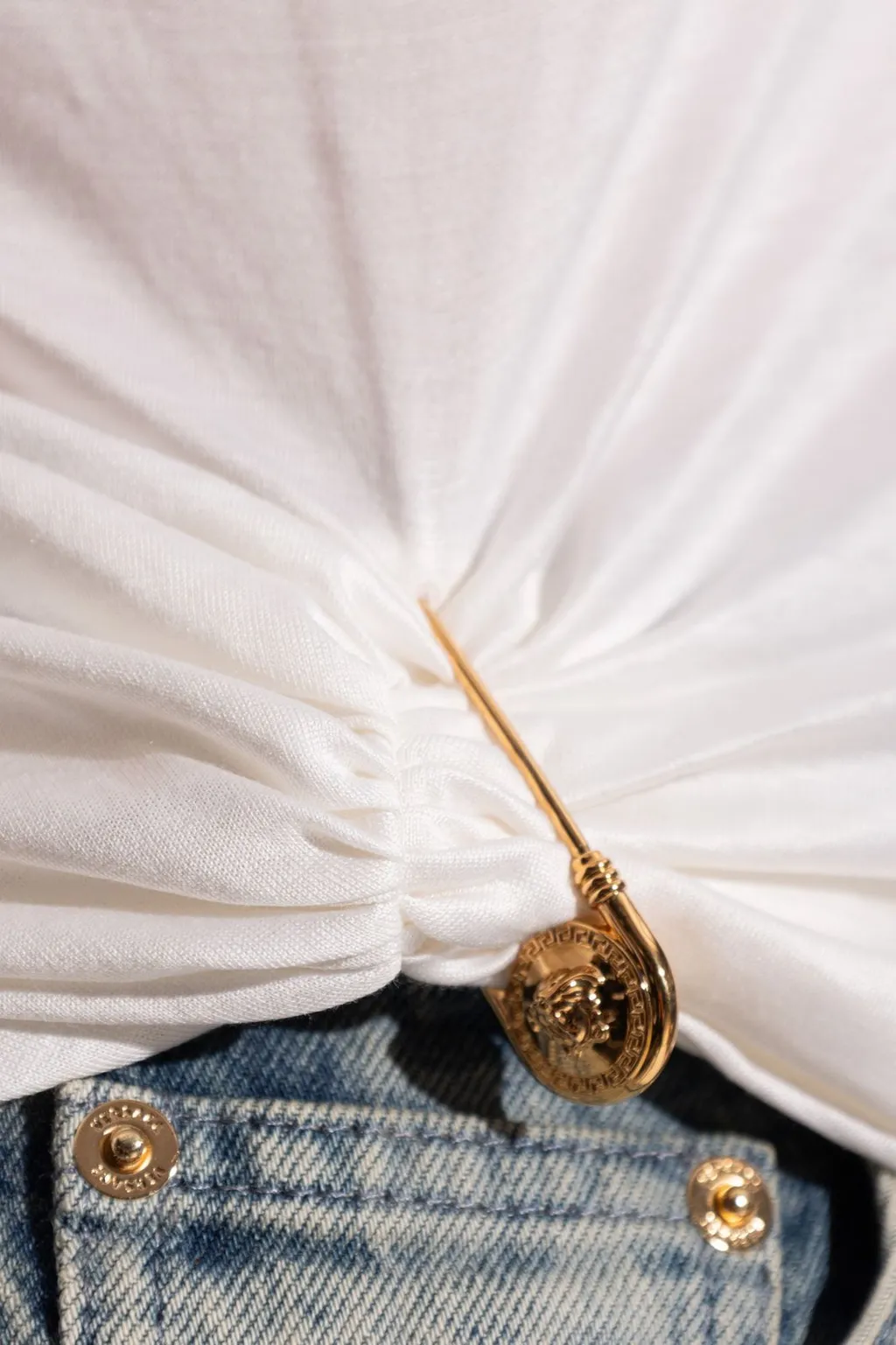 T-Shirt With Medusa Safety Pin Detail