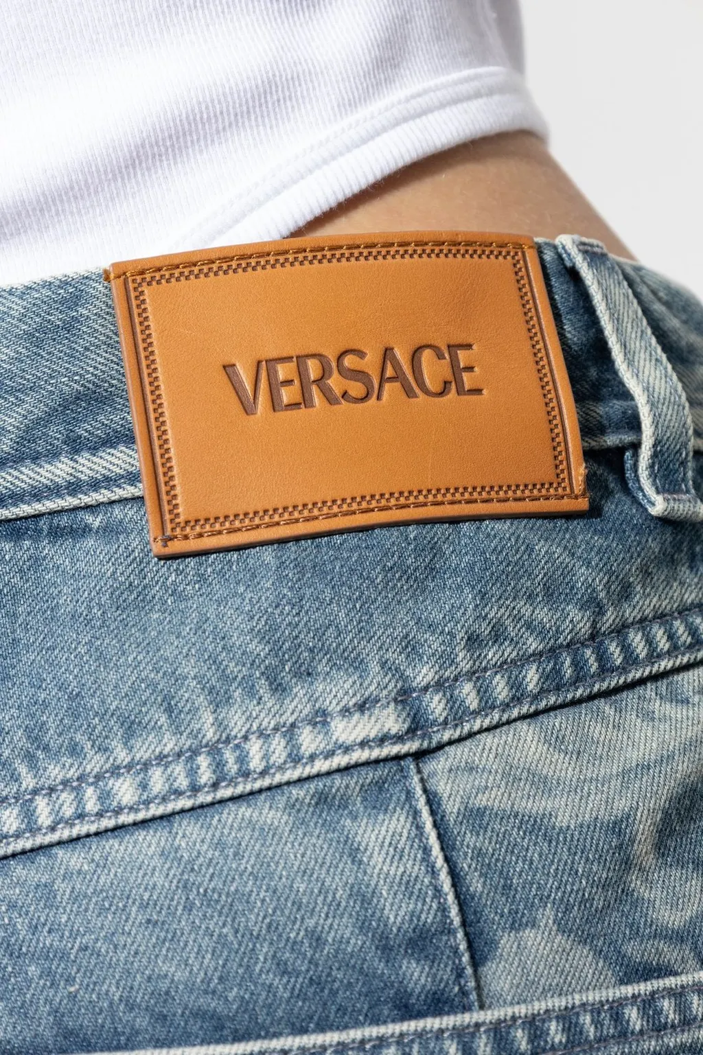 Wide-Leg Jeans With Baroque Print