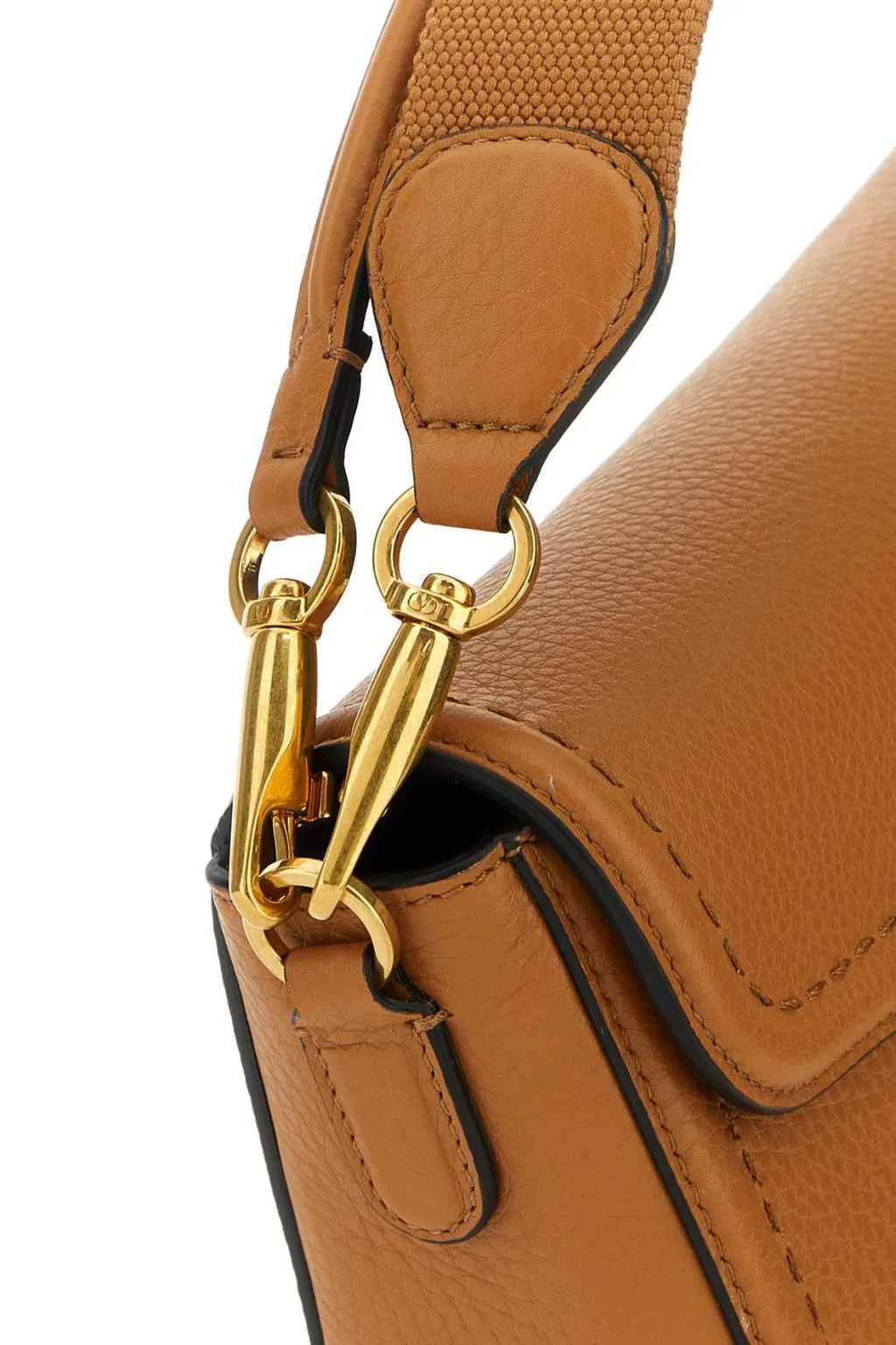 Vlogo Chain Shoulder Bag