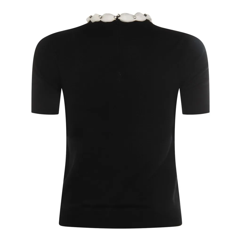 Top With Embellished Collar