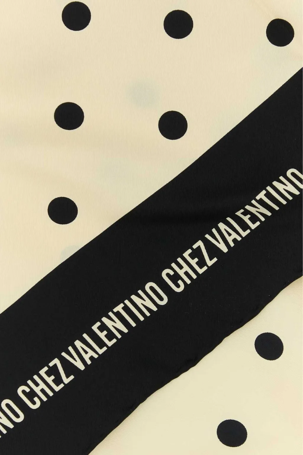 Scarf With Polka Dots