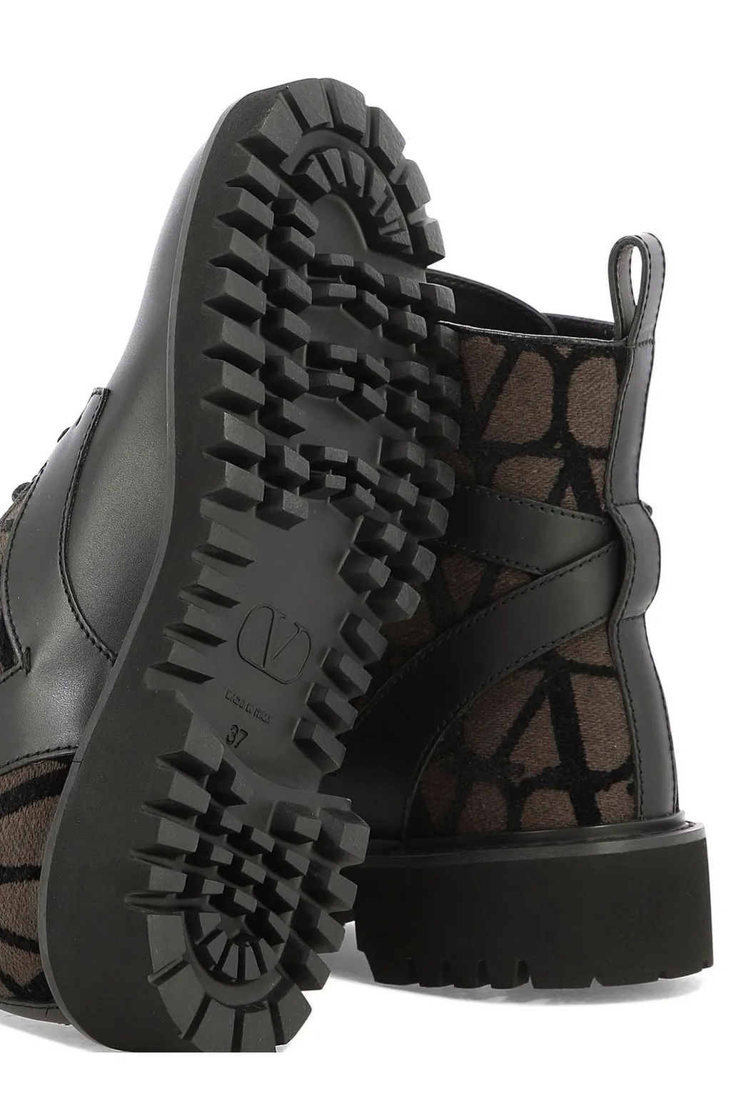 Vltn Tag Combat Boots