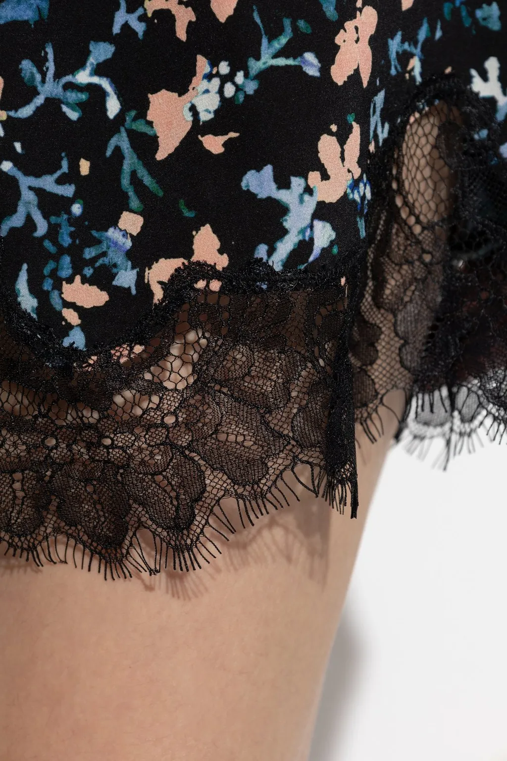 Floral Print Shorts With Lace Trim