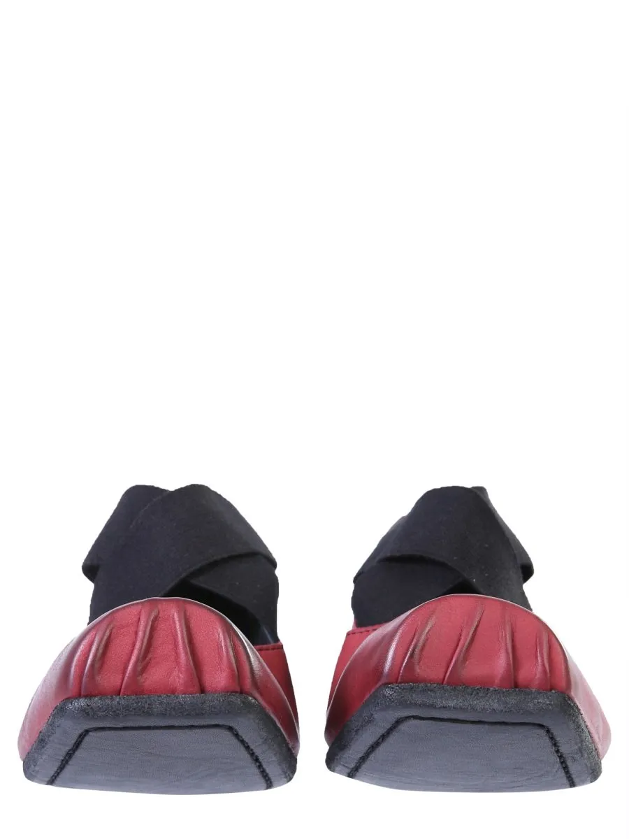 Ballet Flats With Elastic Strap