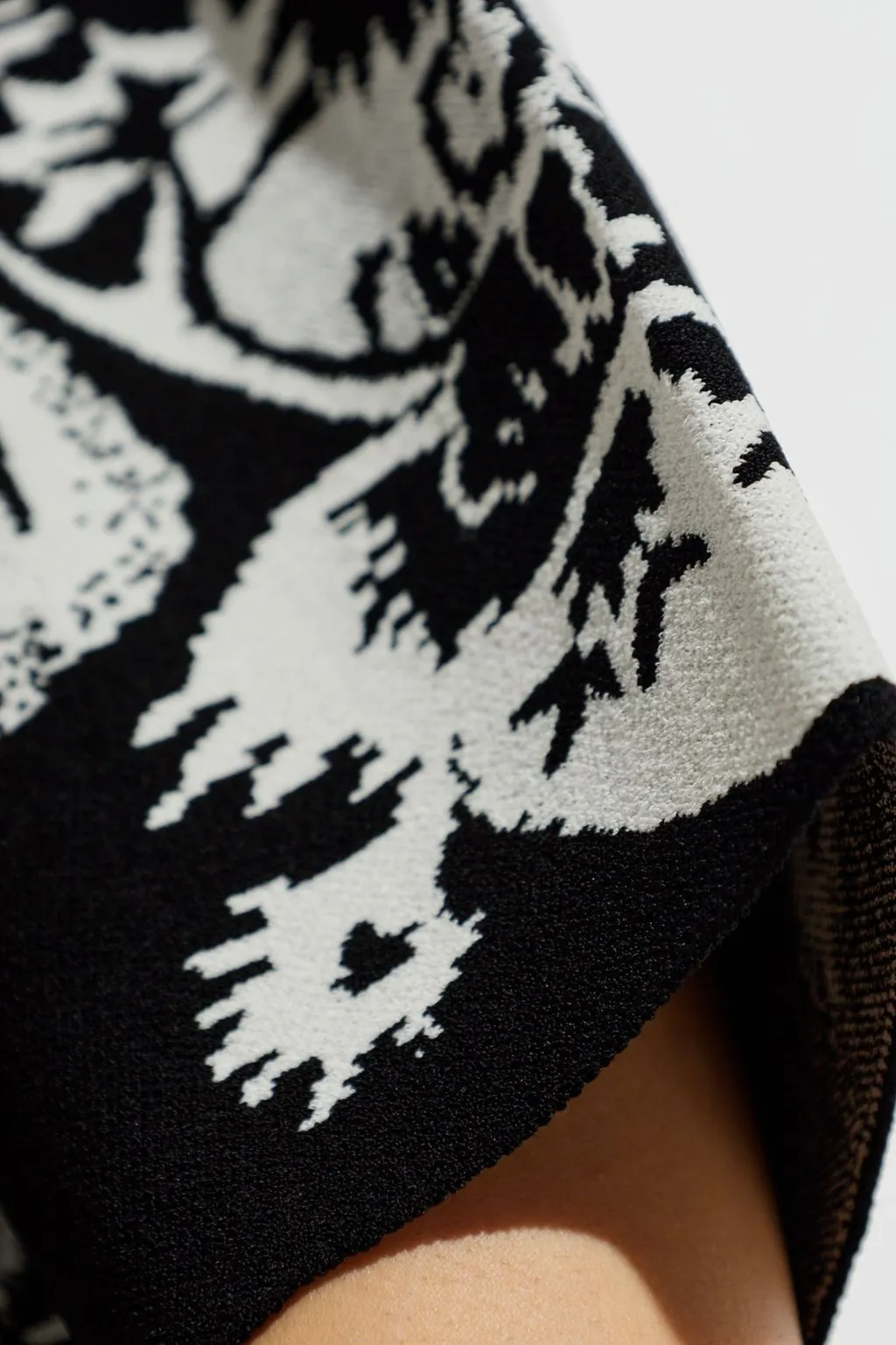 Sweater With Floral Embroidery