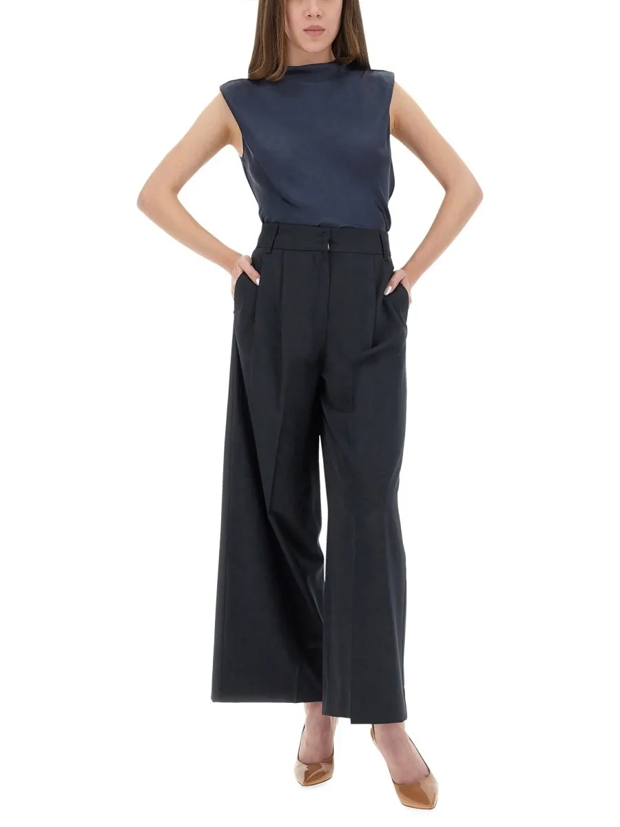 Sleeveless Boat Neck Top