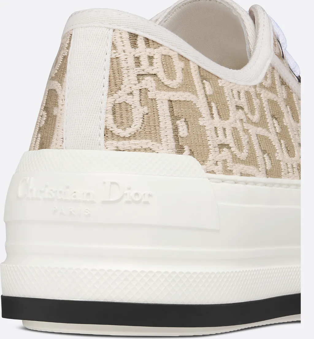 B23 Low-Top Sneaker