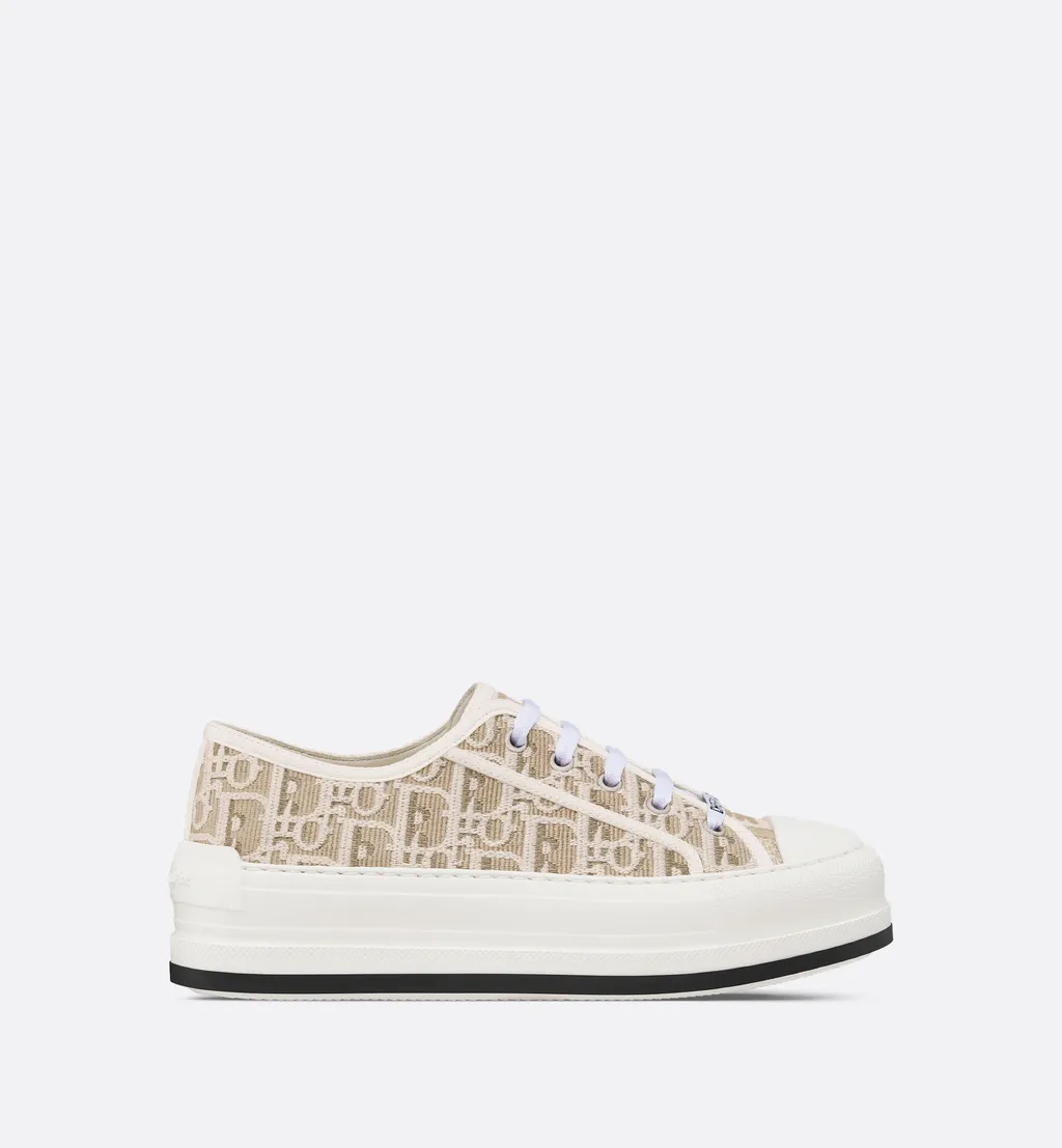 B23 Low-Top Sneaker