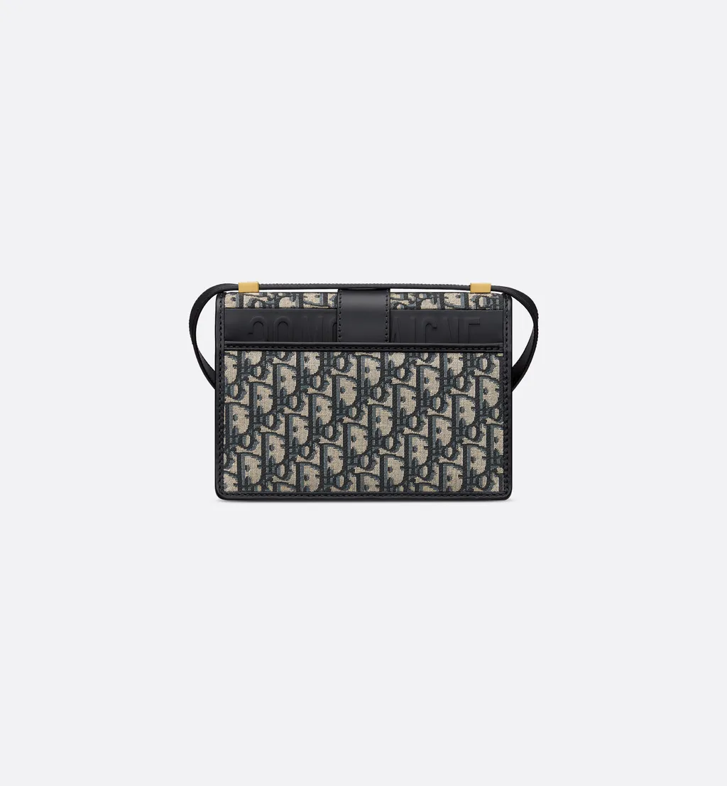 Small 30 Montaigne Bag