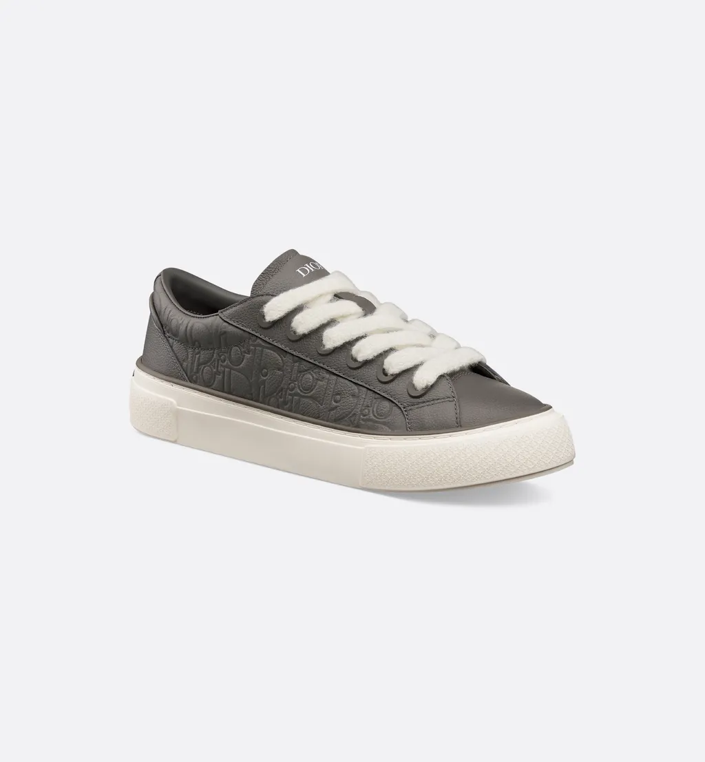 B33 Spin Sneaker