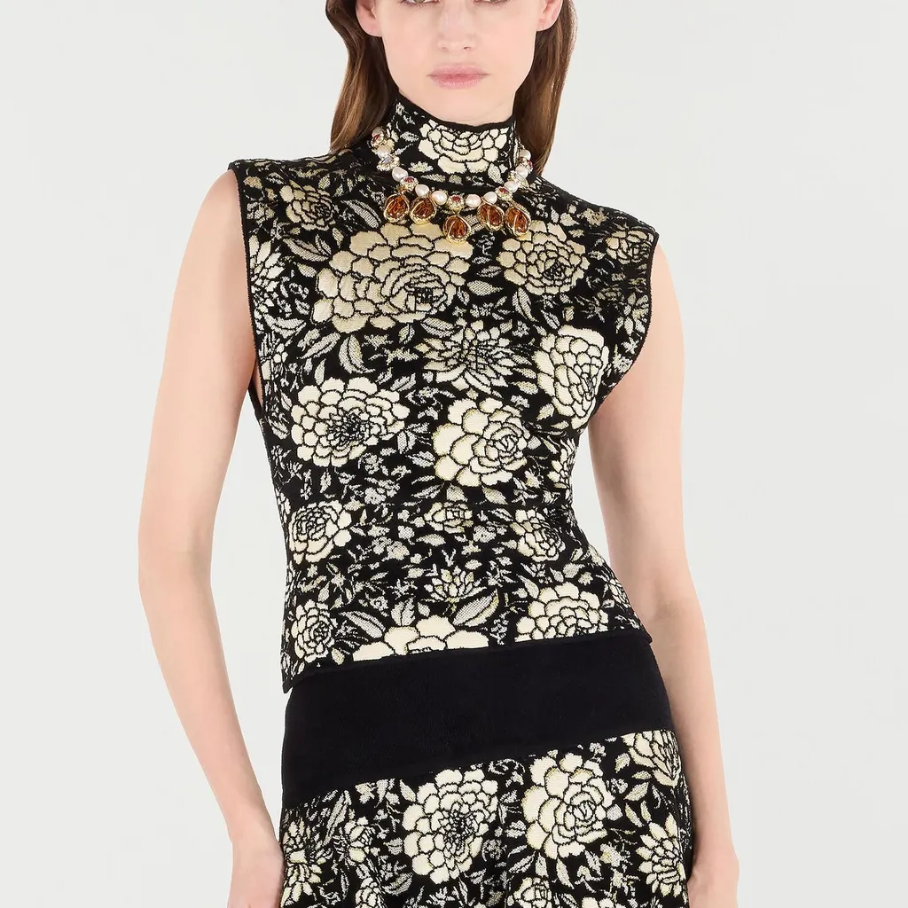 Roberto Cavalli Jacquard Floral Knitwear