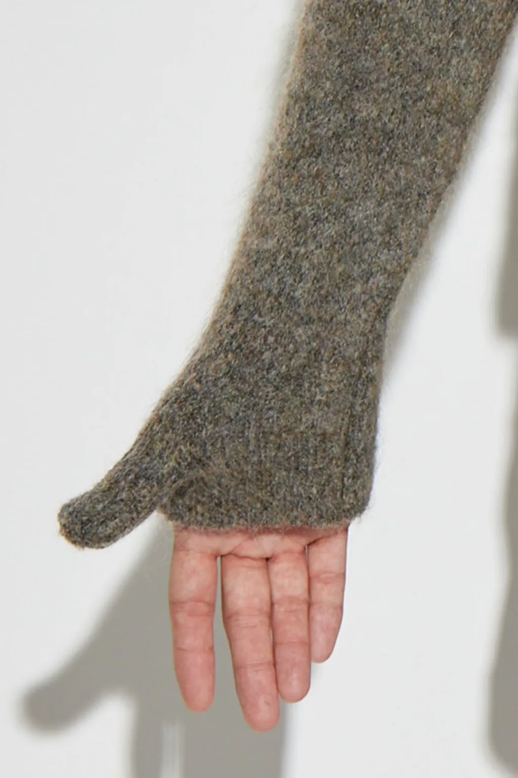 Roa Tasna Zipped Knit Cardigan