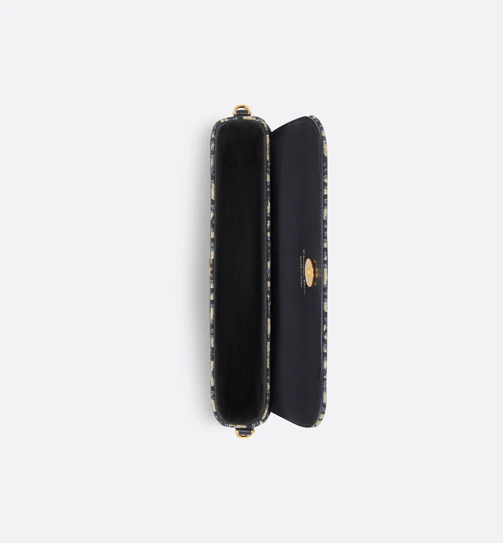 30 Montaigne Pouch With Chain