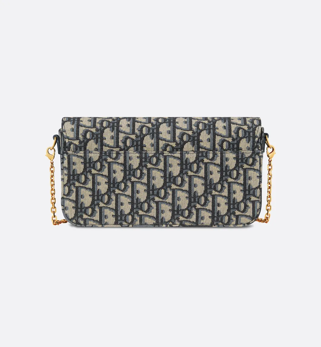 30 Montaigne Pouch With Chain