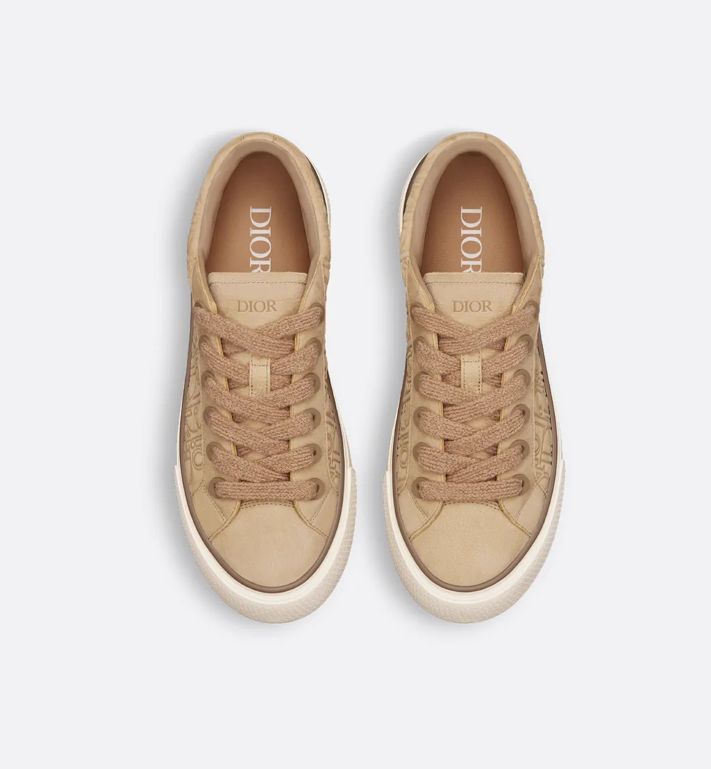 B33 Spin Sneaker