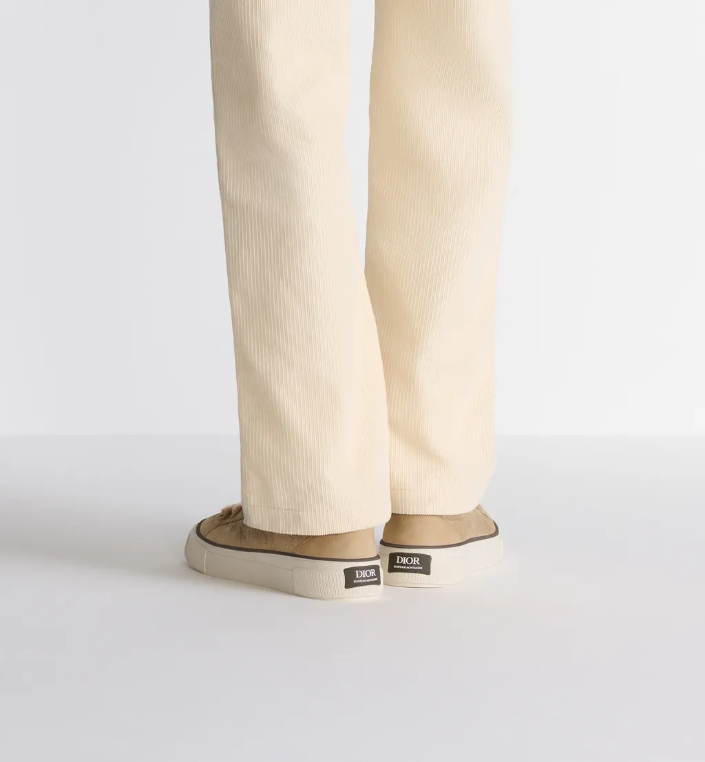 B33 Spin Sneaker