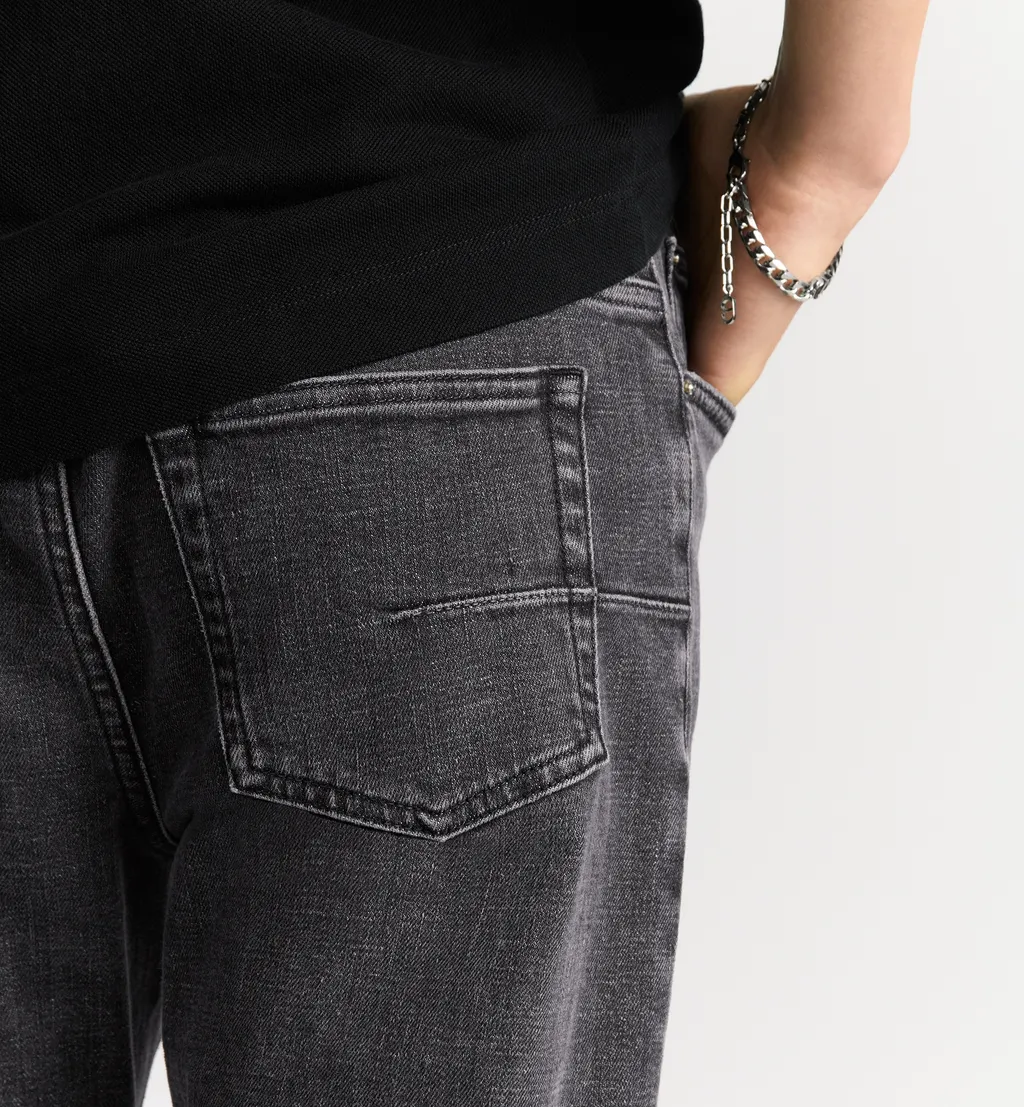 Long Slim-Fit Jeans