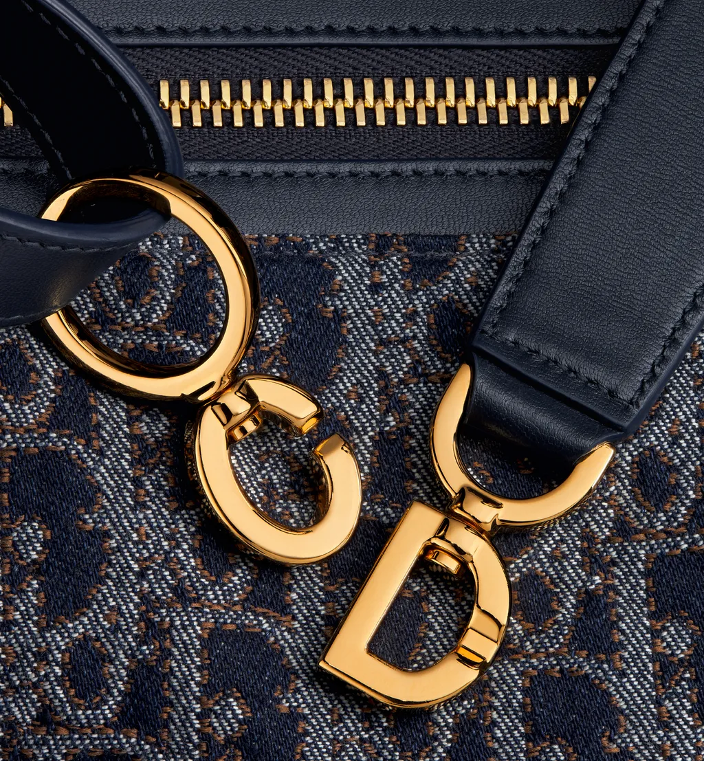 Medium D-Journey Bag