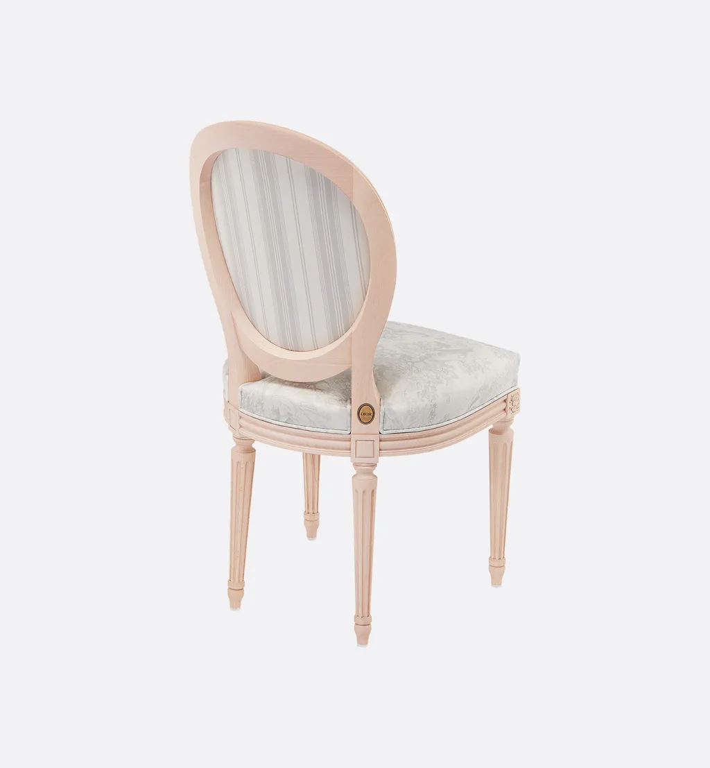 Medallion Chair