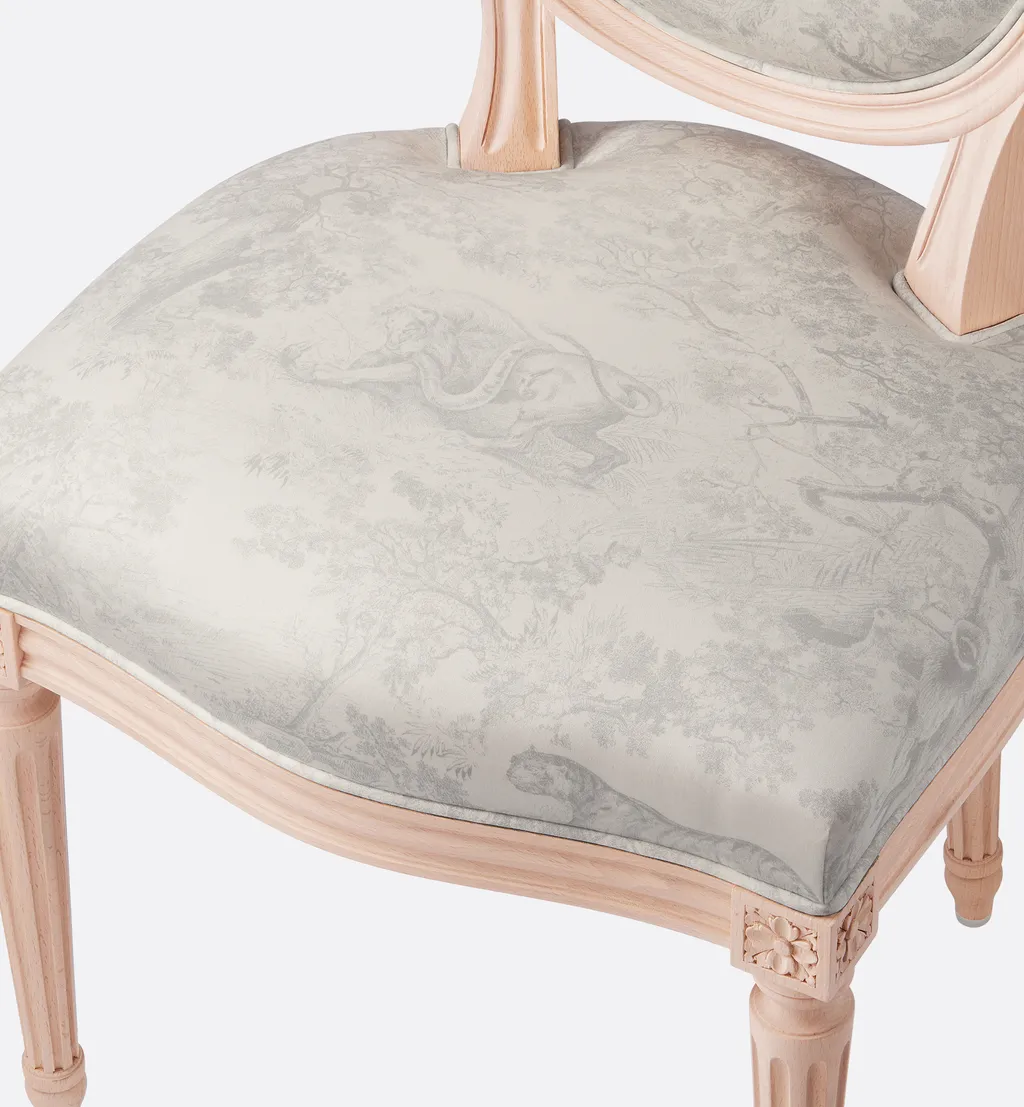 Medallion Chair