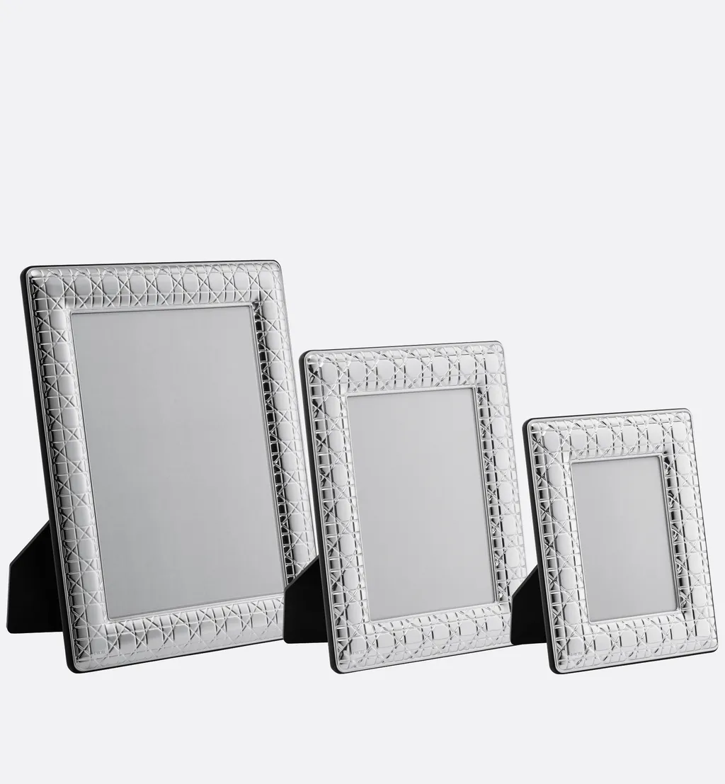 Large Frame