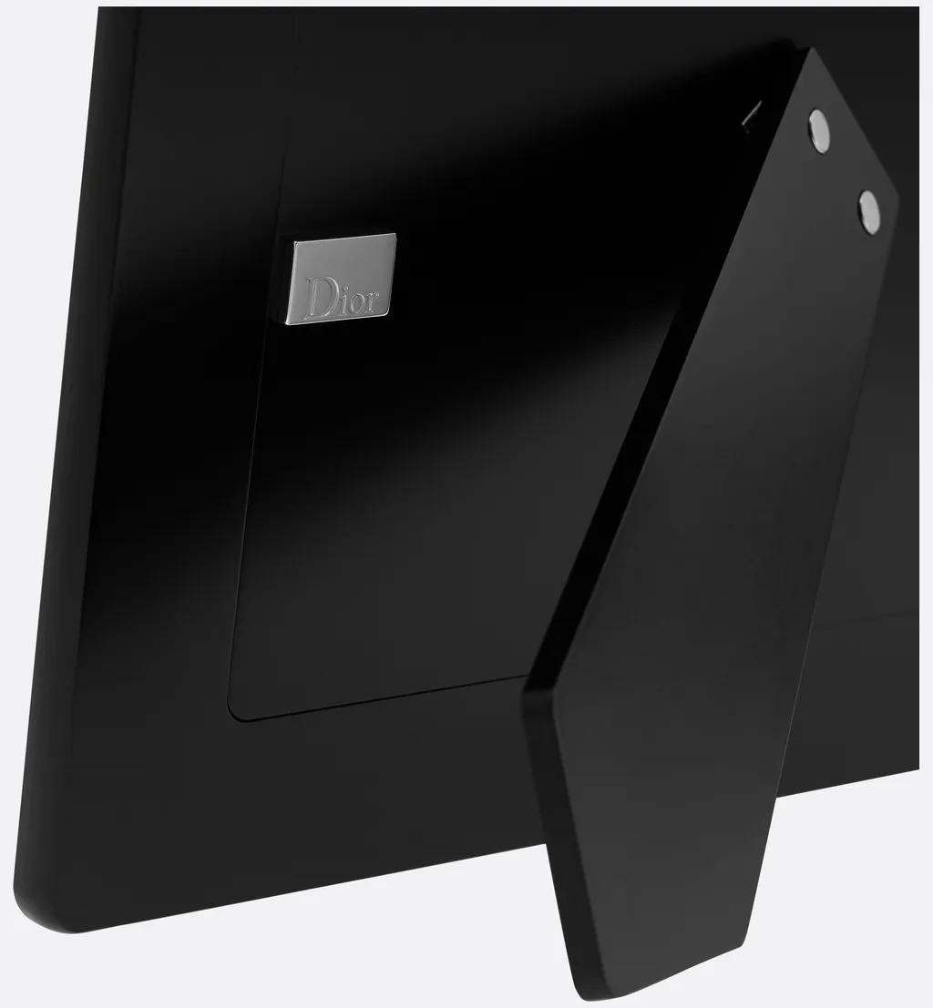Large Frame