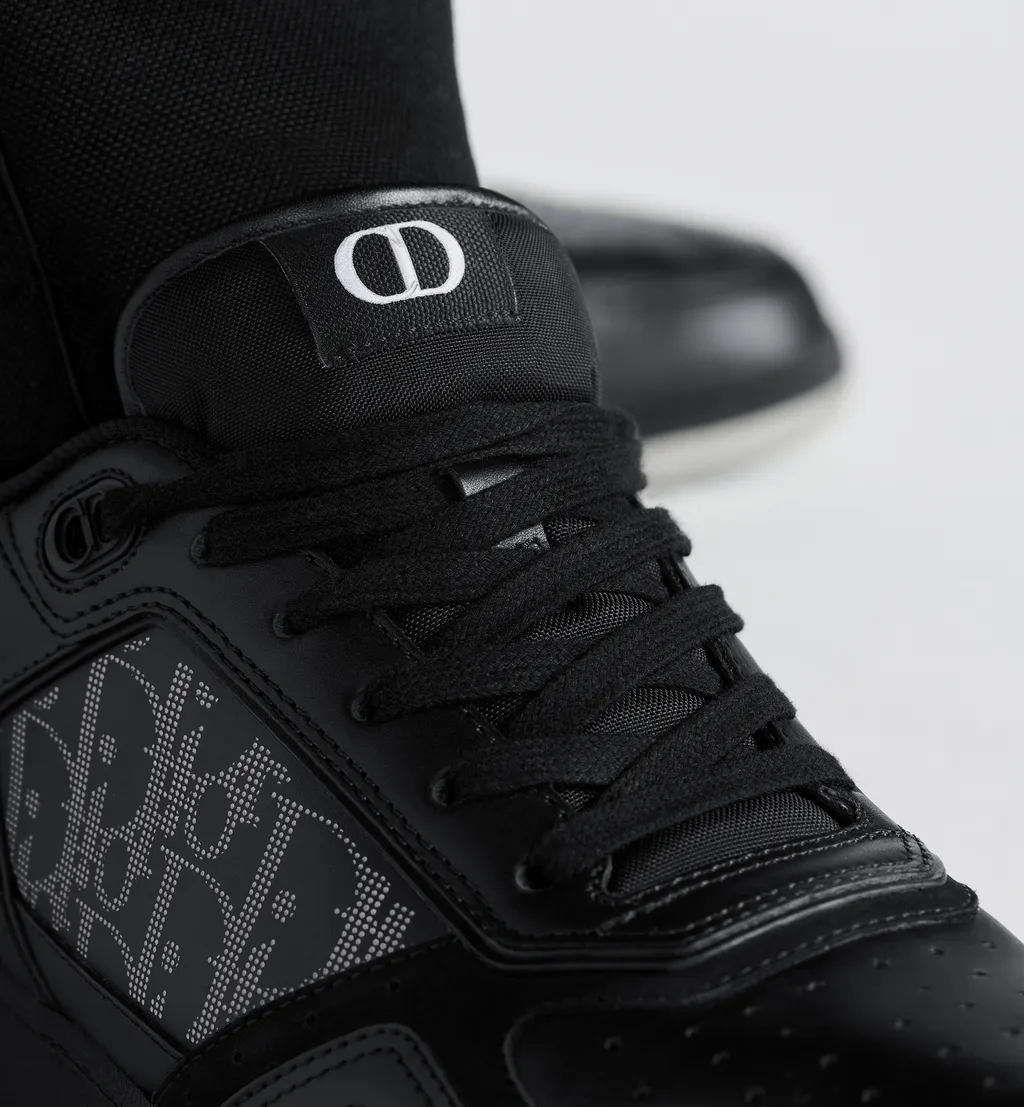 B27 Uptown Low-Top Sneaker