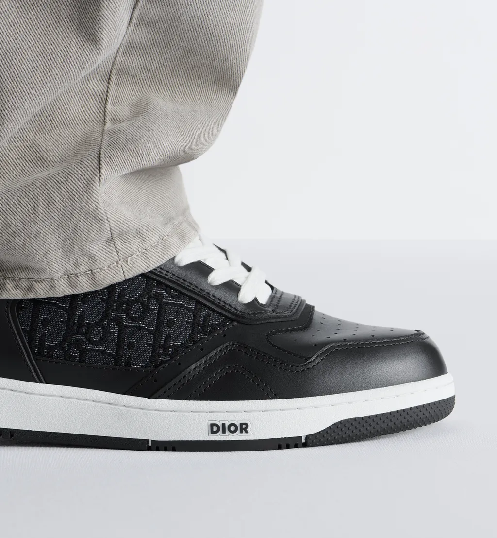 B27 Uptown Low-Top Sneaker