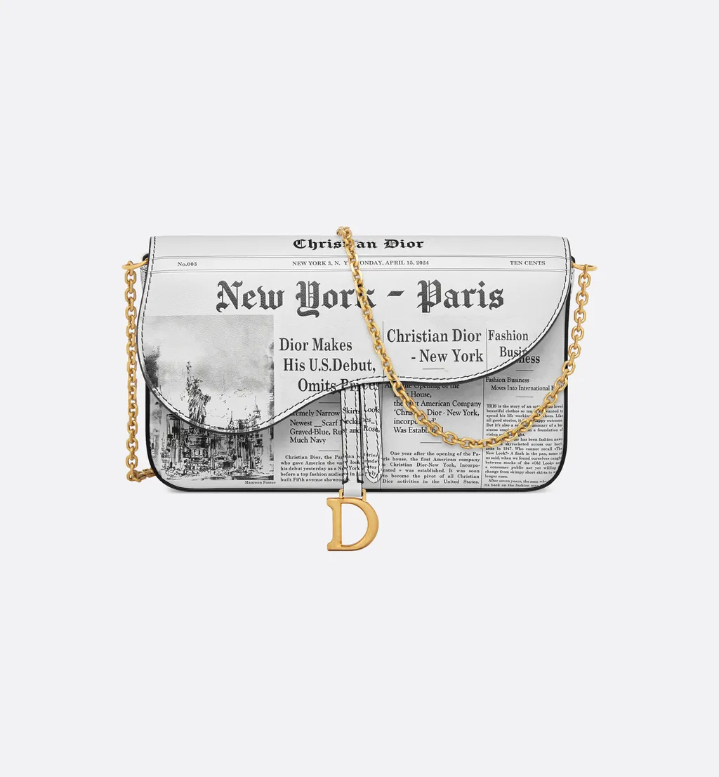 Medium Saddle Pouch With Chain