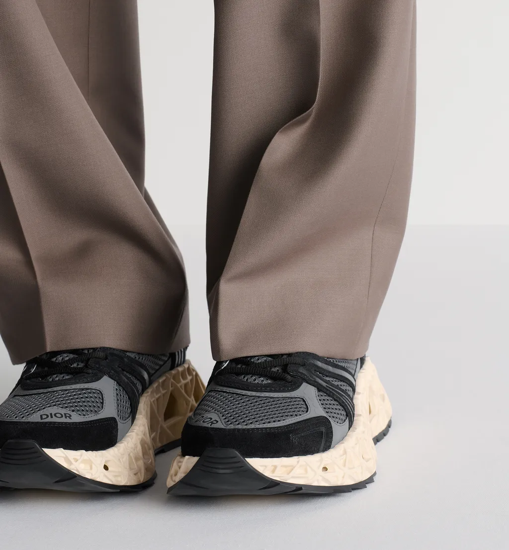 B35 Nxxt Sneaker