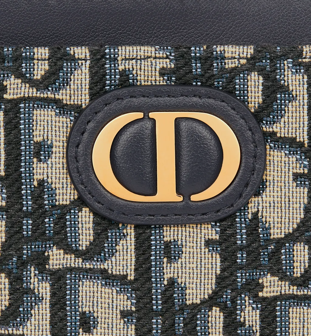 30 Montaigne Lavender Wallet