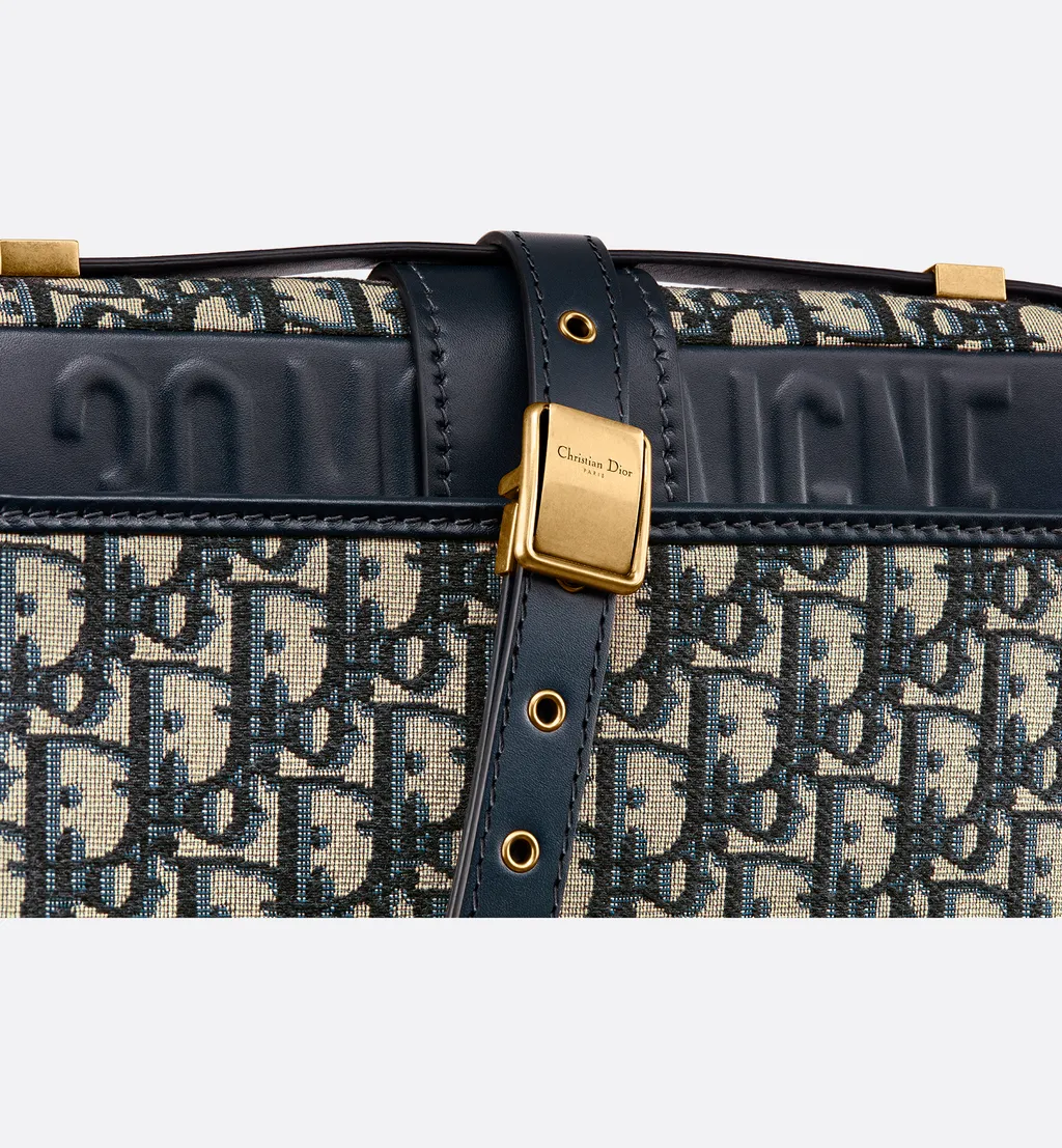 30 Montaigne Bag