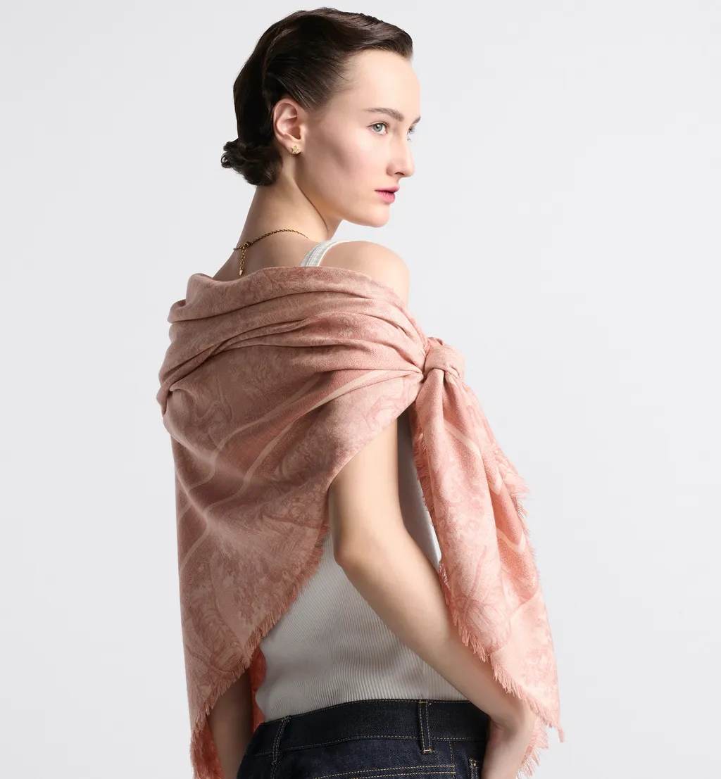 Toile De Jouy Sauvage Shawl