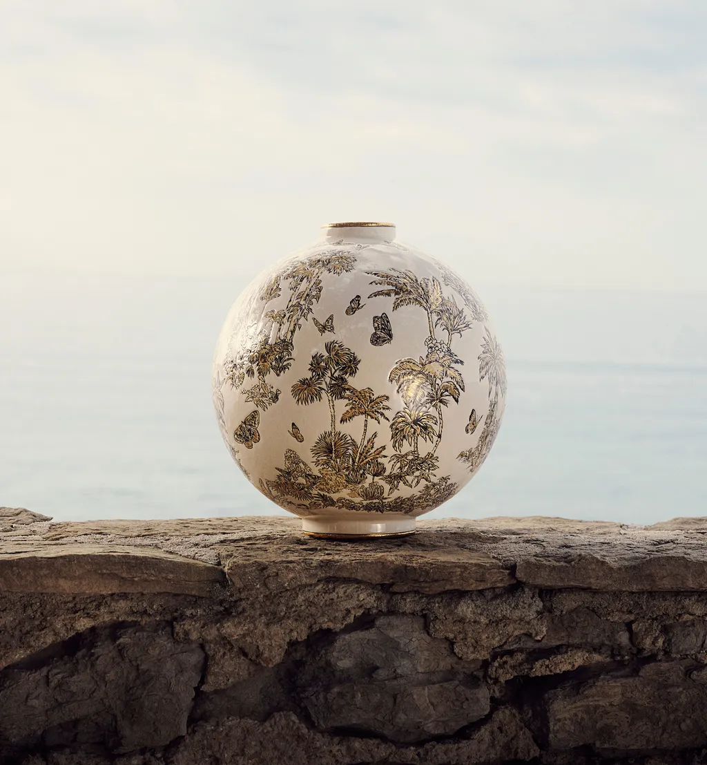 Large Round Vase