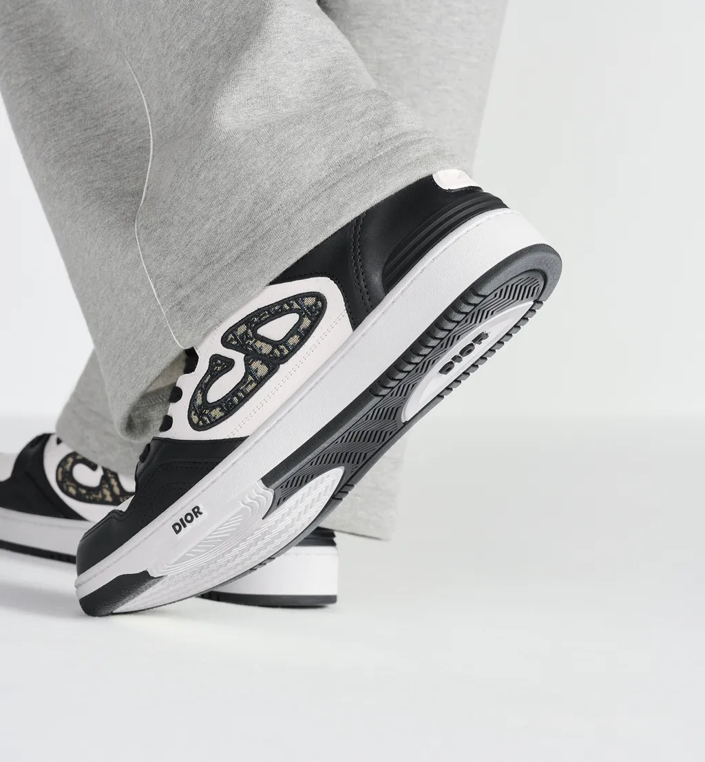 B57 Dribble Low-Top Sneaker