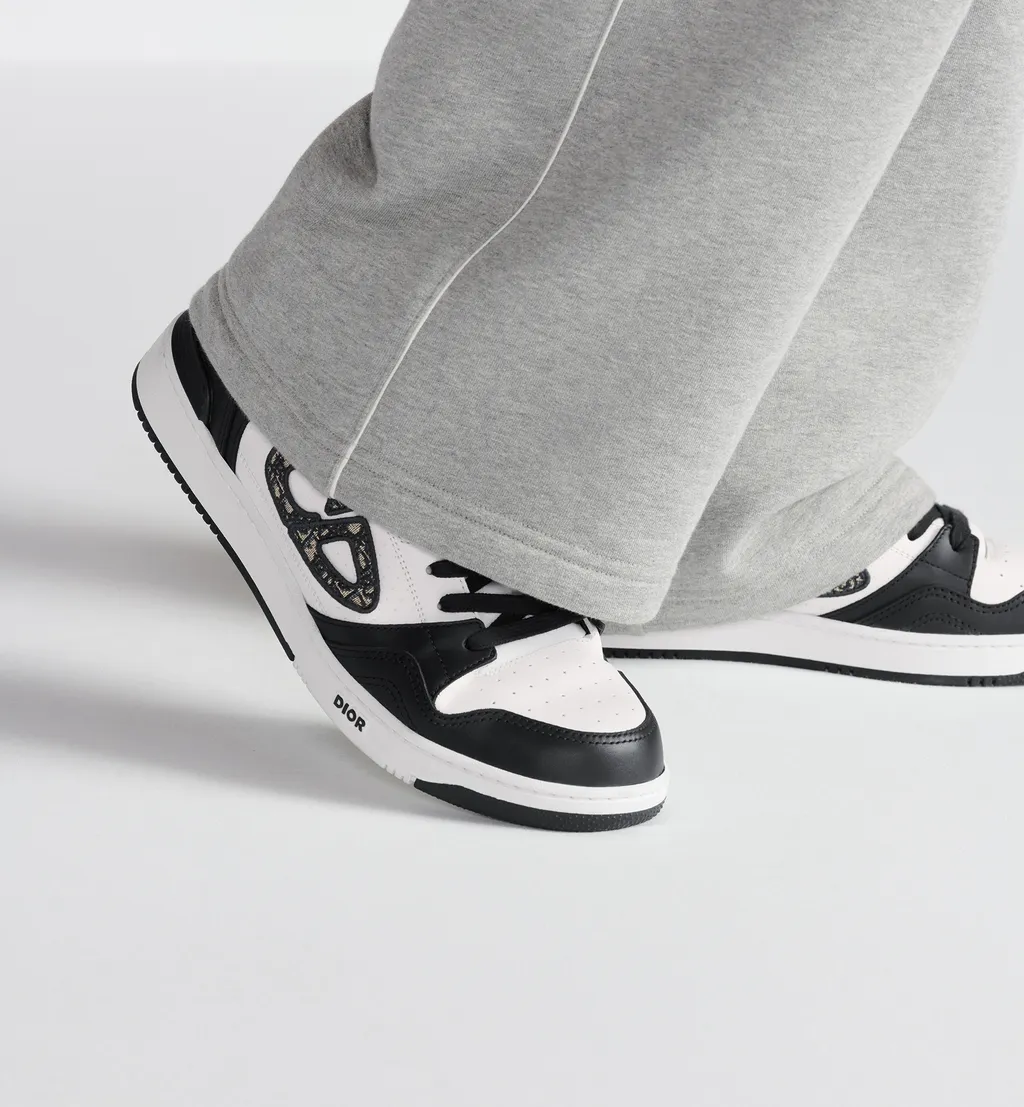 B57 Dribble Low-Top Sneaker