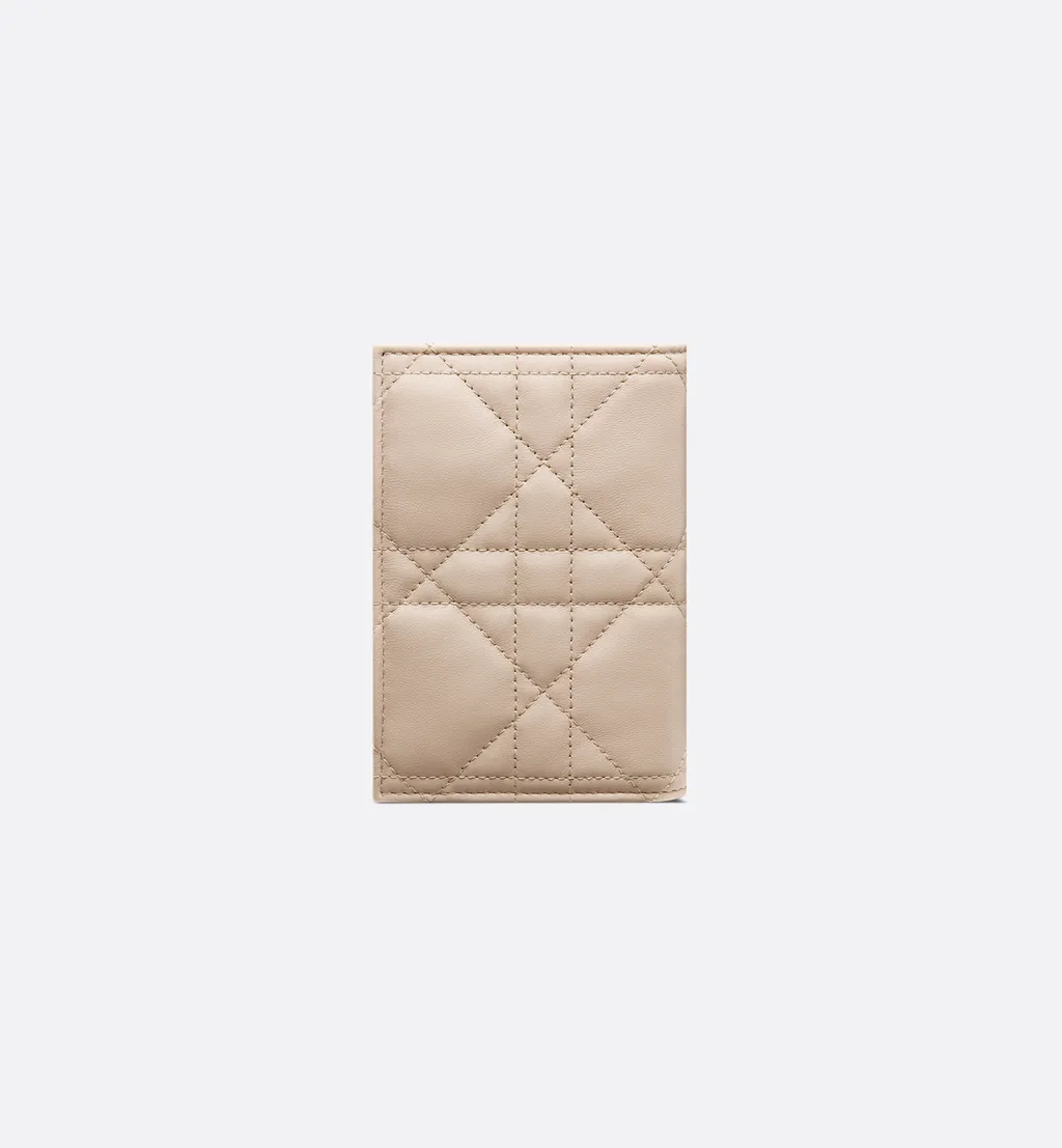Miss Caro Passport Holder