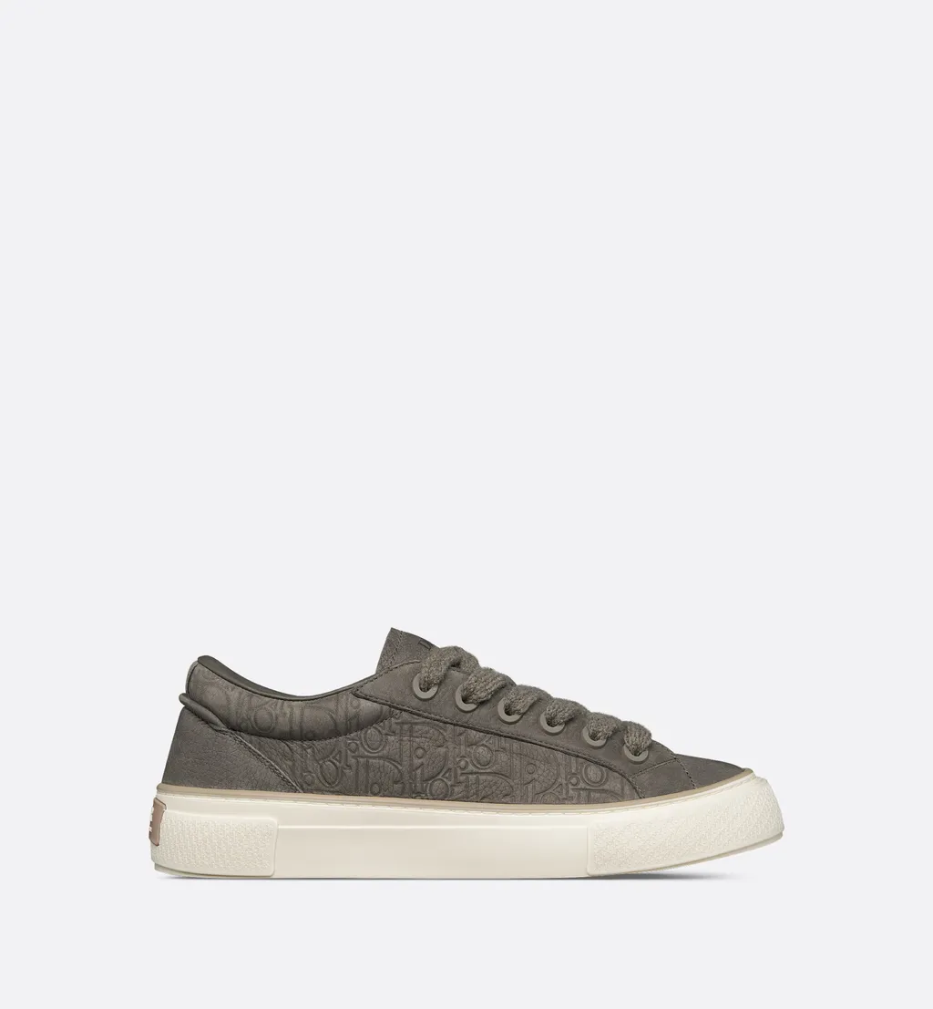 B33 Spin Sneaker