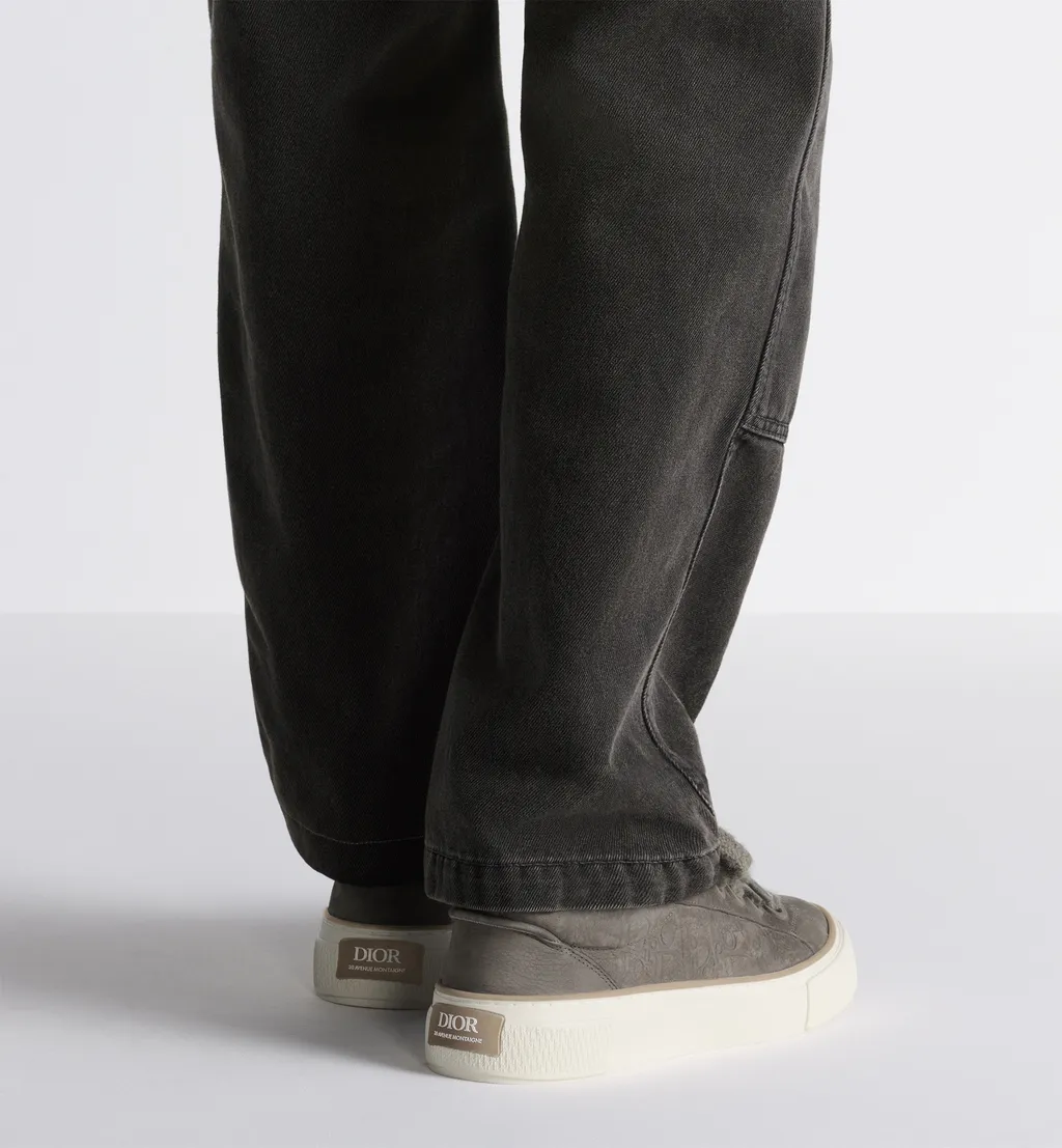 B33 Spin Sneaker