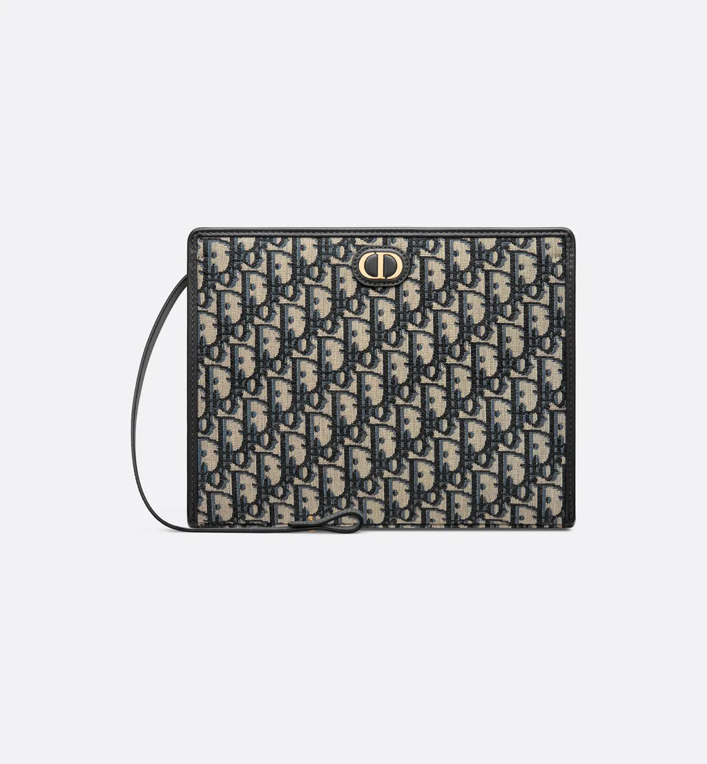 30 Montaigne Dea Pouch