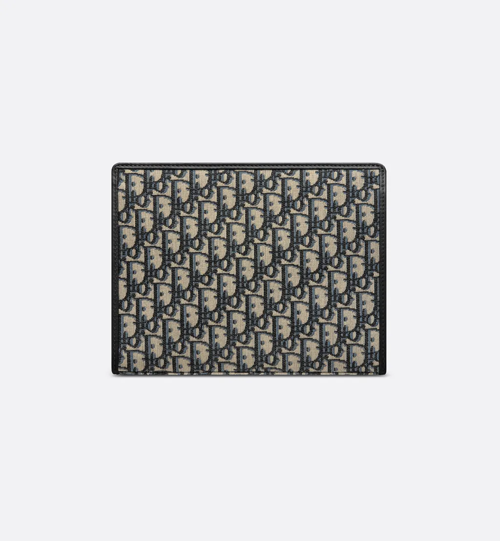 30 Montaigne Dea Pouch